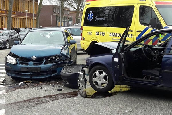 Vrouw Gewond Bij Ongeval Op Kruising Groenestraat En Muntweg | Nieuws ...